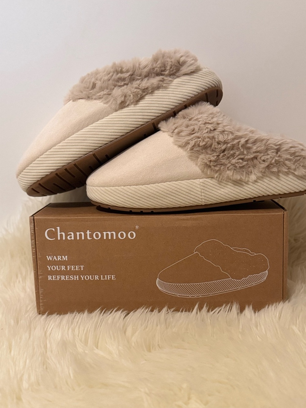 Men’s Cream Shearling-Lined Slippers size 44-45